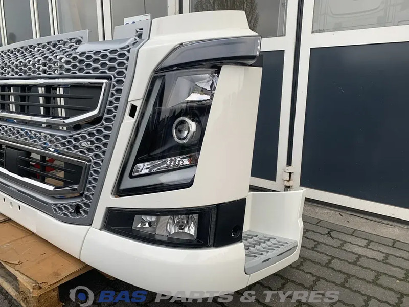 Volvo FH4 Bumper Volvo 82492251 - Бампер для Грузовиков: фото 2 Volvo FH4 Bumper Volvo 82492251 - Бампер для Грузовиков: фото 2