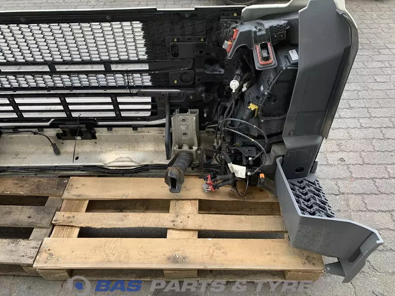 Volvo FM5 Bumper Volvo 78670304 - Бампер для Грузовиков: фото 5 Volvo FM5 Bumper Volvo 78670304 - Бампер для Грузовиков: фото 5