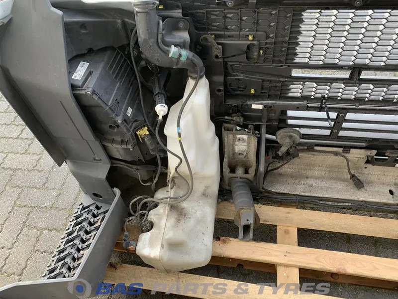 Volvo FM5 Bumper Volvo 84407376 - Бампер для Грузовиков: фото 4 Volvo FM5 Bumper Volvo 84407376 - Бампер для Грузовиков: фото 4