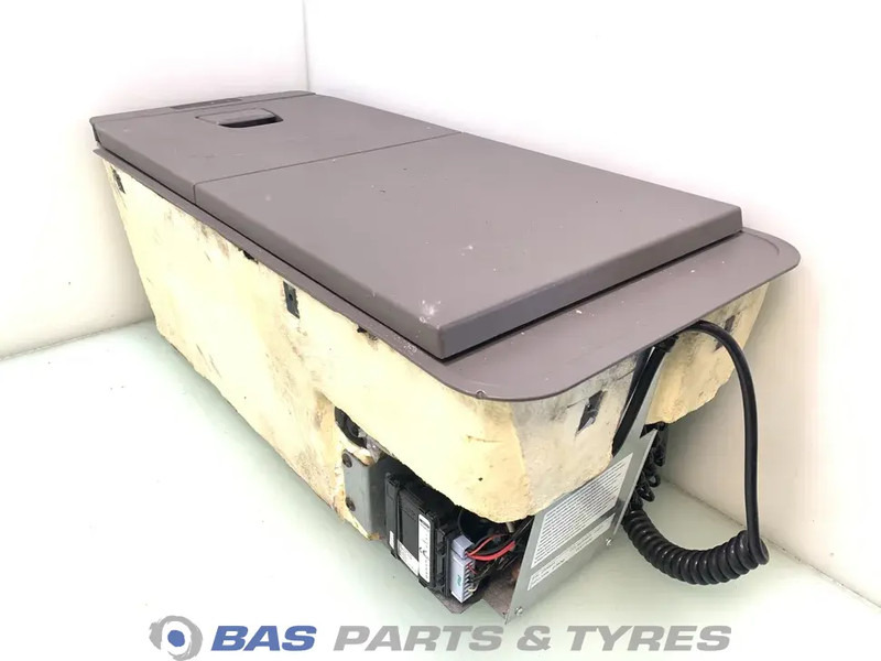 Scania R-Serie NextGen Koelkast Scania 30 Liter 2706544 - Запчасти для Грузовиков: фото 3 Scania R-Serie NextGen Koelkast Scania 30 Liter 2706544 - Запчасти для Грузовиков: фото 3