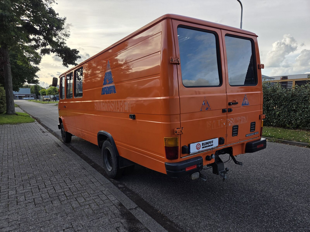 Mercedes-Benz L 608 D dubbel cabine (26700 km) goederen en personen bestelwagen - Пассажирский фургон: фото 5 Mercedes-Benz L 608 D dubbel cabine (26700 km) goederen en personen bestelwagen - Пассажирский фургон: фото 5