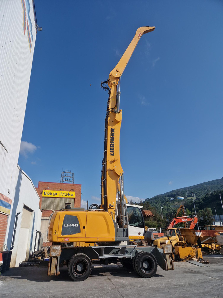LIEBHERR LH40M - Перегружатель: фото 1 LIEBHERR LH40M - Перегружатель: фото 1
