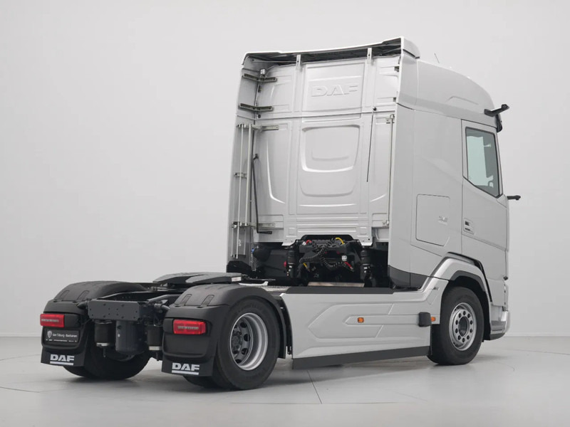 DAF XG 480 FT DVS LEATHER PTO-PREP B3-ALARM SILVER METALLIC (J5320MESI) VECTO 2 - Тягач: фото 5 DAF XG 480 FT DVS LEATHER PTO-PREP B3-ALARM SILVER METALLIC (J5320MESI) VECTO 2 - Тягач: фото 5