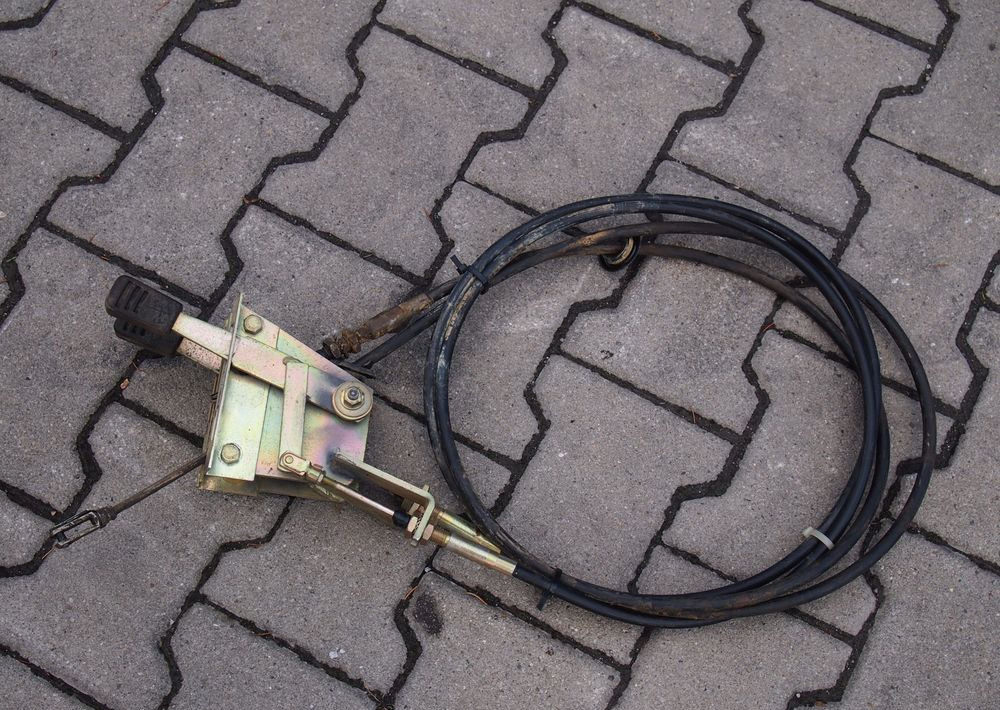 Części do Ciągnika Massey Ferguson MF 3000, 6000 Dźwignie i linki do WOM MF 3000 - Трансмиссия для Сельскохозяйственной техники: фото 3 Części do Ciągnika Massey Ferguson MF 3000, 6000 Dźwignie i linki do WOM MF 3000 - Трансмиссия для Сельскохозяйственной техники: фото 3