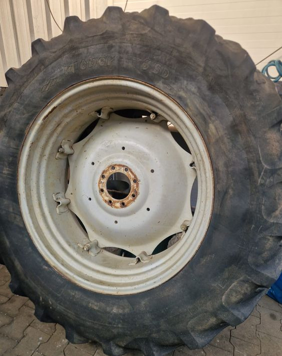 Części do Ciągnika Massey Ferguson MF 3000, 6000 Koła tylne 18,4R38 do ciągnika MF - Колесо для Сельскохозяйственной техники: фото 4 Części do Ciągnika Massey Ferguson MF 3000, 6000 Koła tylne 18,4R38 do ciągnika MF - Колесо для Сельскохозяйственной техники: фото 4