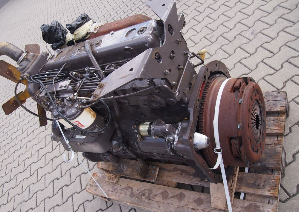 Części do Ciągnika Massey Ferguson MF 3000 Silnik 6 cylindrowy Perkins A6.354
Ciśnienie oleju na wolnych obrotach 4bary - Двигатель для Сельскохозяйственной техники: фото 1 Części do Ciągnika Massey Ferguson MF 3000 Silnik 6 cylindrowy Perkins A6.354
Ciśnienie oleju na wolnych obrotach 4bary - Двигатель для Сельскохозяйственной техники: фото 1