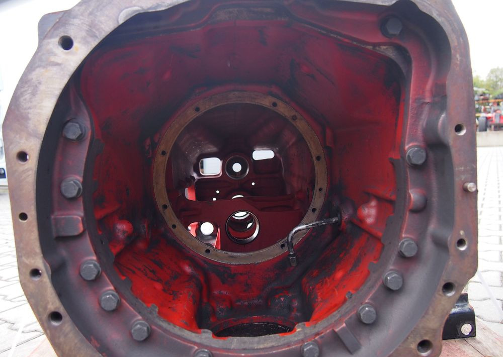 Części do Ciągnika Massey Ferguson MF 3060, 3070, 3080, 3090 Obudowa skrzyni biegów MF 3000, 3100, 6000 - Коробка передач и запчасти для Сельскохозяйственной техники: фото 4 Części do Ciągnika Massey Ferguson MF 3060, 3070, 3080, 3090 Obudowa skrzyni biegów MF 3000, 3100, 6000 - Коробка передач и запчасти для Сельскохозяйственной техники: фото 4