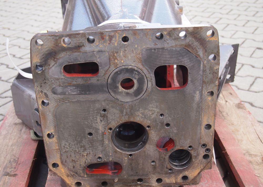 Części do Ciągnika Massey Ferguson MF 3060, 3070, 3080, 3090 Obudowa skrzyni biegów MF 3000, 3100, 6000 - Коробка передач и запчасти для Сельскохозяйственной техники: фото 5 Części do Ciągnika Massey Ferguson MF 3060, 3070, 3080, 3090 Obudowa skrzyni biegów MF 3000, 3100, 6000 - Коробка передач и запчасти для Сельскохозяйственной техники: фото 5