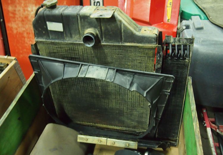 Części do Ciągnika Massey Ferguson MF 3382795M93  Chłodnica wody 
Massey Ferguson:
3070, 3080, 3085, 3090, 3095, 3115, 3120 - Система охлаждения для Сельскохозяйственной техники: фото 1 Części do Ciągnika Massey Ferguson MF 3382795M93  Chłodnica wody 
Massey Ferguson:
3070, 3080, 3085, 3090, 3095, 3115, 3120 - Система охлаждения для Сельскохозяйственной техники: фото 1