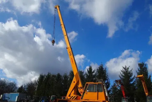 Dźwig Demag V72 - Мобильный кран: фото 1 Dźwig Demag V72 - Мобильный кран: фото 1