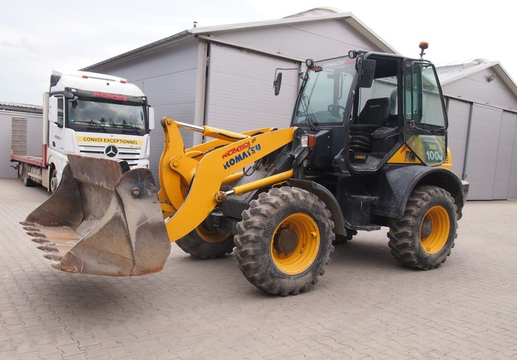 Ładowarka Komatsu WA100-6 2012 Ładowarka Komatsu WA 100-6 - Колёсный погрузчик: фото 4 Ładowarka Komatsu WA100-6 2012 Ładowarka Komatsu WA 100-6 - Колёсный погрузчик: фото 4