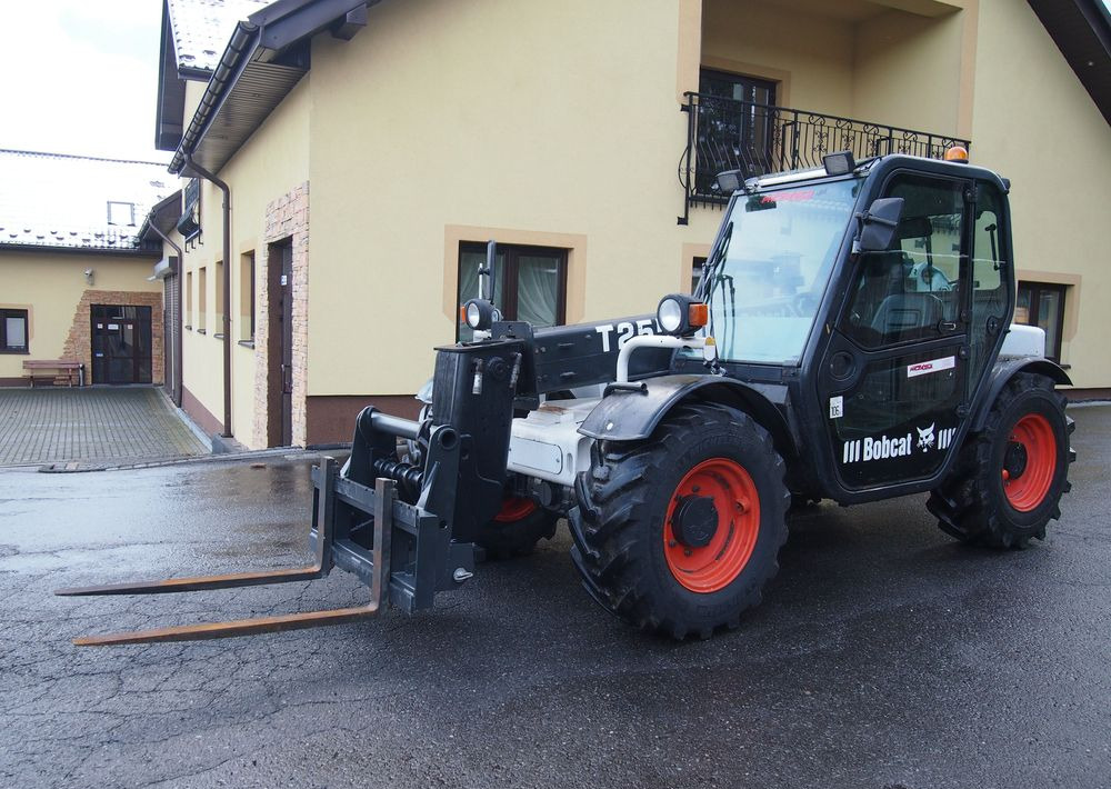 Телескопический погрузчик Ładowarka teleskopowa Bobcat T2556 2005 Ładowarka teleskopowa BOBCAT: фото 9