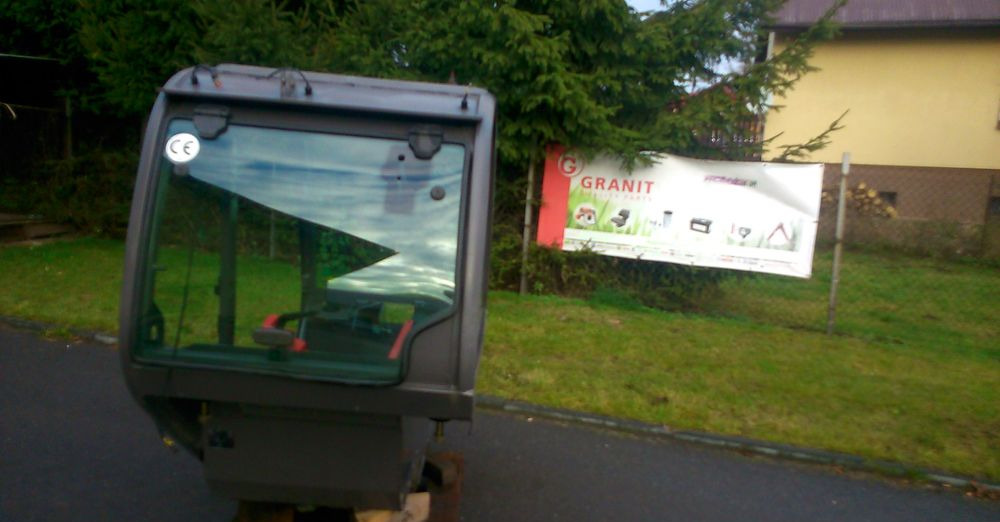 Ładowarka teleskopowa Manitou MT, MLT 2005 Kabina do Manitou - Кабина для Погрузочно-разгрузочной техники: фото 1 Ładowarka teleskopowa Manitou MT, MLT 2005 Kabina do Manitou - Кабина для Погрузочно-разгрузочной техники: фото 1