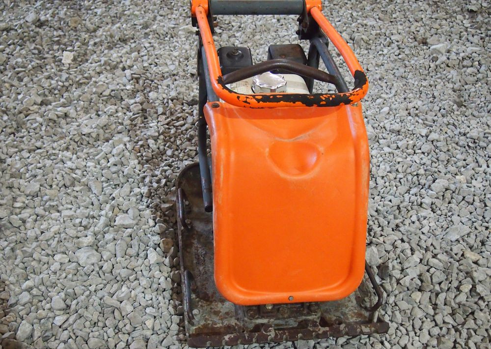 Ubijarka Belle  PC5000E 2009 Zagęszczarka ubijarka Bella - Виброплита: фото 5 Ubijarka Belle  PC5000E 2009 Zagęszczarka ubijarka Bella - Виброплита: фото 5