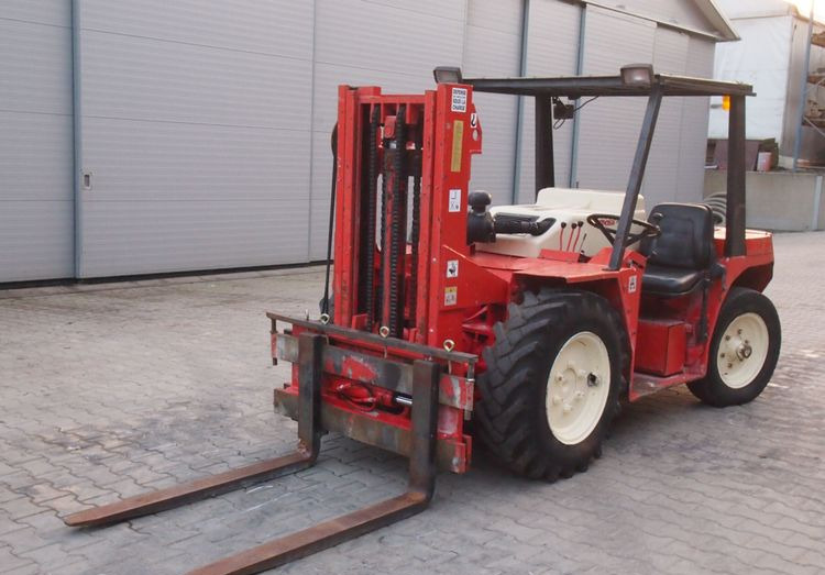 Wózek widłowy Manitou MC.20.HP 1992 - Дизельный погрузчик: фото 2 Wózek widłowy Manitou MC.20.HP 1992 - Дизельный погрузчик: фото 2