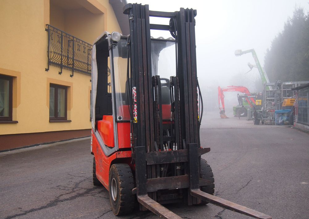 Wózek widłowy Toyota 8f 2011 TRIPLEX - Газовый погрузчик: фото 3 Wózek widłowy Toyota 8f 2011 TRIPLEX - Газовый погрузчик: фото 3