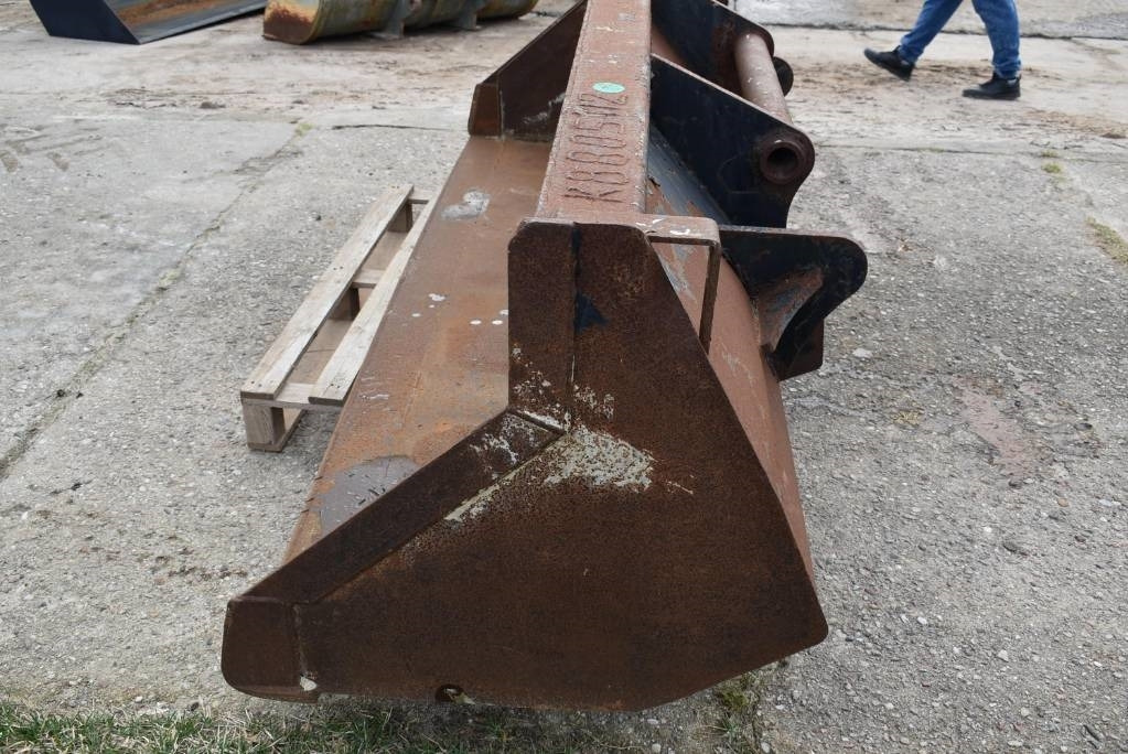 Łyżki do ładowarki CAT , JCB, CASE, SCORPION,KRAME - Ковш для Строительной техники: фото 4 Łyżki do ładowarki CAT , JCB, CASE, SCORPION,KRAME - Ковш для Строительной техники: фото 4