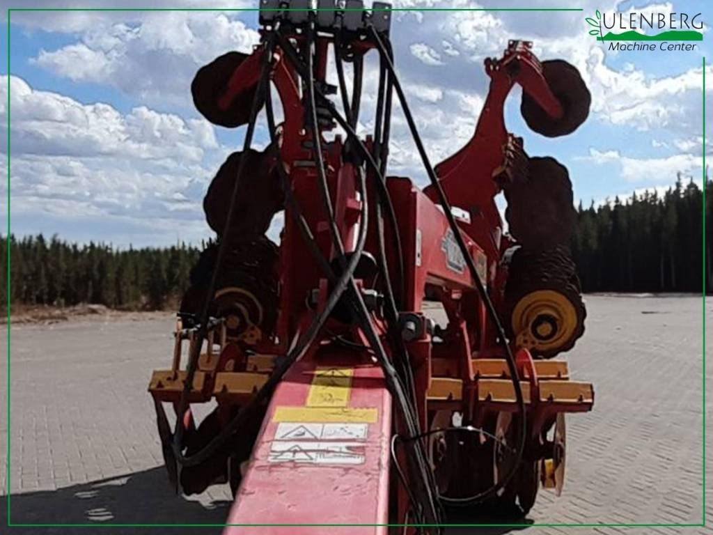 Vaderstad Carrier 420 - Дисковая борона: фото 2 Vaderstad Carrier 420 - Дисковая борона: фото 2