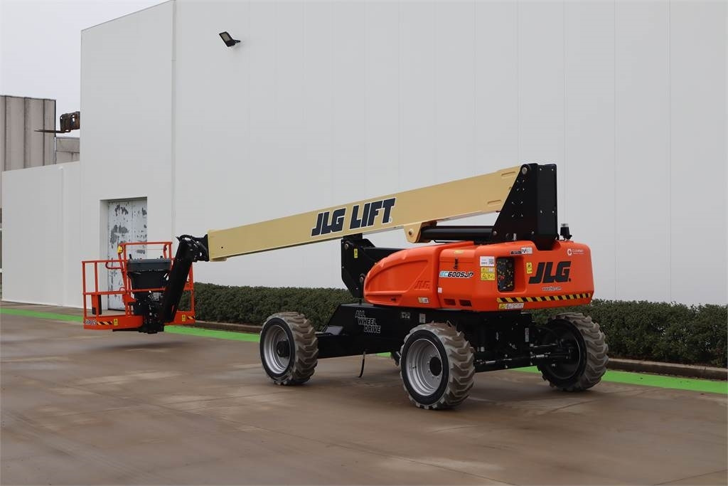 JLG EC 600SJP - Телескопический подъемник: фото 3 JLG EC 600SJP - Телескопический подъемник: фото 3