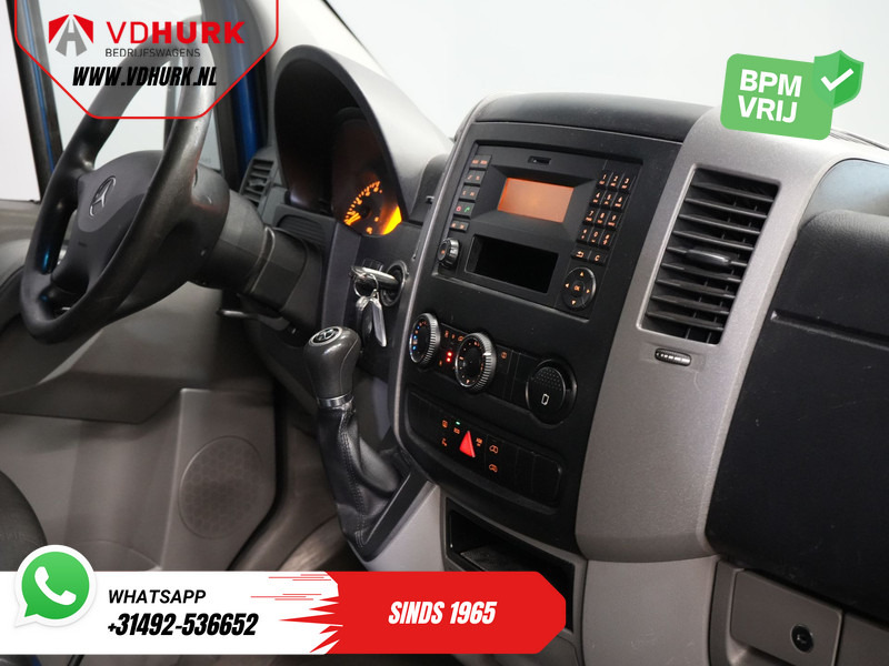 Mercedes-Benz Sprinter 213 2.2 CDI Aut. L2H2 9 Persoons EXPORT Incl. BTW&BPM €13.915,- Airco/ PDC/ Sidebars/ Rearbar - Микроавтобус, Пассажирский фургон: фото 3 Mercedes-Benz Sprinter 213 2.2 CDI Aut. L2H2 9 Persoons EXPORT Incl. BTW&BPM €13.915,- Airco/ PDC/ Sidebars/ Rearbar - Микроавтобус, Пассажирский фургон: фото 3