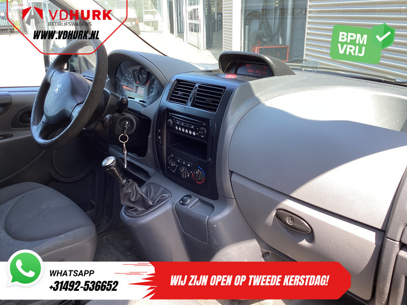 Peugeot Expert 1.6 HDI L2 DC Dubbel Cabine EXPORT ONLY DB Riem V.V./ APK 5-26'/ Airco/ Trekhaak - Легковой фургон, Грузопассажирский фургон: фото 3 Peugeot Expert 1.6 HDI L2 DC Dubbel Cabine EXPORT ONLY DB Riem V.V./ APK 5-26'/ Airco/ Trekhaak - Легковой фургон, Грузопассажирский фургон: фото 3