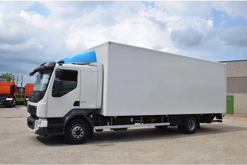 Volvo FL 250 - Грузовик с закрытым кузовом: фото 3 Volvo FL 250 - Грузовик с закрытым кузовом: фото 3