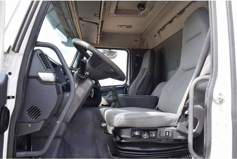 Самосвал Volvo FM 340: фото 10