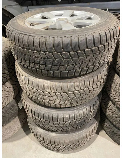 Bridgestone *Mercedes velgen 17 inch met Bridgestone banden*235/60 R17 - Шины и диски для Легковых автомобилей: фото 1 Bridgestone *Mercedes velgen 17 inch met Bridgestone banden*235/60 R17 - Шины и диски для Легковых автомобилей: фото 1