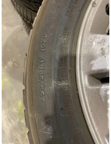 Kumho Kumho banden met Mercedes velgen 255/50 R19 107V - Шины и диски для Легковых автомобилей: фото 4 Kumho Kumho banden met Mercedes velgen 255/50 R19 107V - Шины и диски для Легковых автомобилей: фото 4