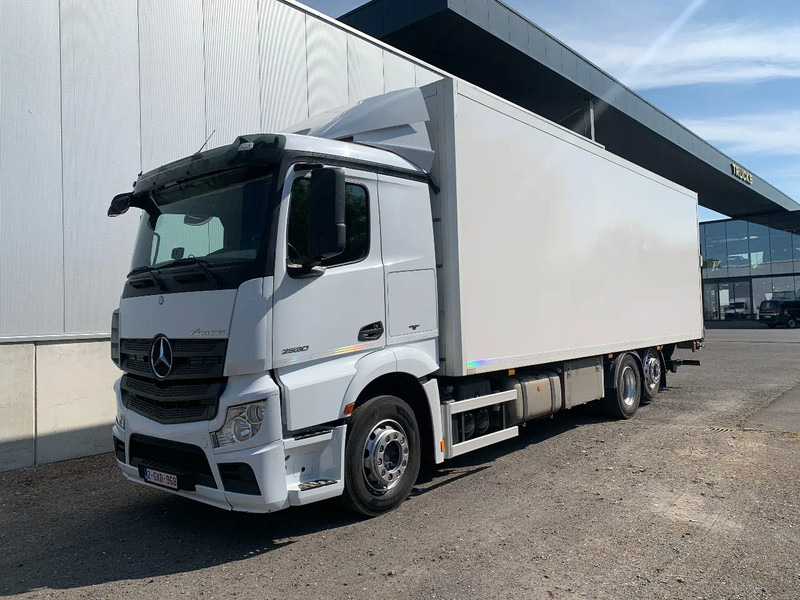Mercedes-Benz Actros 2531 2530*Cruise control*SlaapCabine* - Грузовик с закрытым кузовом: фото 1 Mercedes-Benz Actros 2531 2530*Cruise control*SlaapCabine* - Грузовик с закрытым кузовом: фото 1
