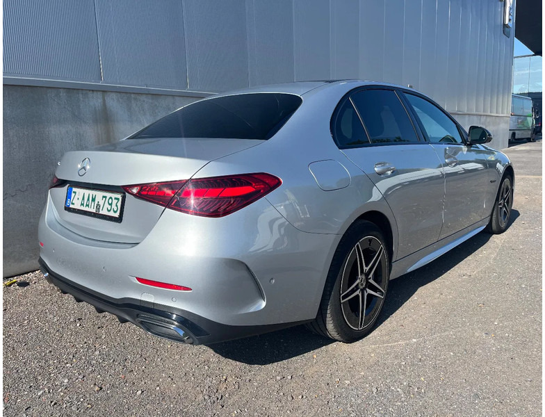 Mercedes-Benz C-Klasse C300e Sedan*AMG PAKKET*NIGHT PAKKET*HEADUPDISPL*360°CAM* - Седан: фото 2 Mercedes-Benz C-Klasse C300e Sedan*AMG PAKKET*NIGHT PAKKET*HEADUPDISPL*360°CAM* - Седан: фото 2
