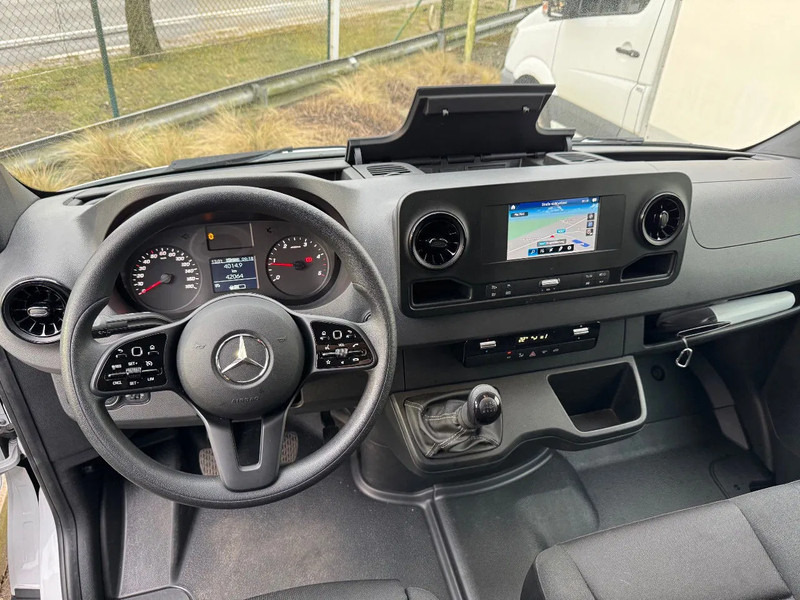 Mercedes-Benz Sprinter 315 L3H2*360°Camera*parktronic*cruise control*zetelverwarming* - Цельнометаллический фургон: фото 4 Mercedes-Benz Sprinter 315 L3H2*360°Camera*parktronic*cruise control*zetelverwarming* - Цельнометаллический фургон: фото 4