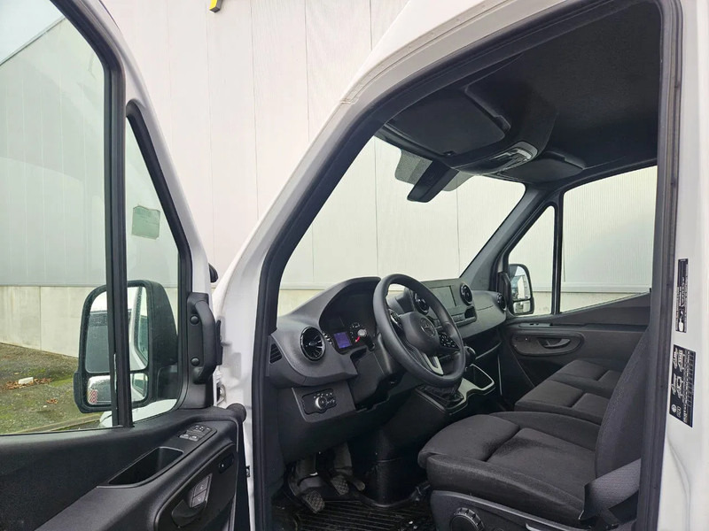 Mercedes-Benz Sprinter 317 CDI*L2H2*360°Camera*Zetelverwarming*Tempomat*Navi* - Цельнометаллический фургон: фото 3 Mercedes-Benz Sprinter 317 CDI*L2H2*360°Camera*Zetelverwarming*Tempomat*Navi* - Цельнометаллический фургон: фото 3