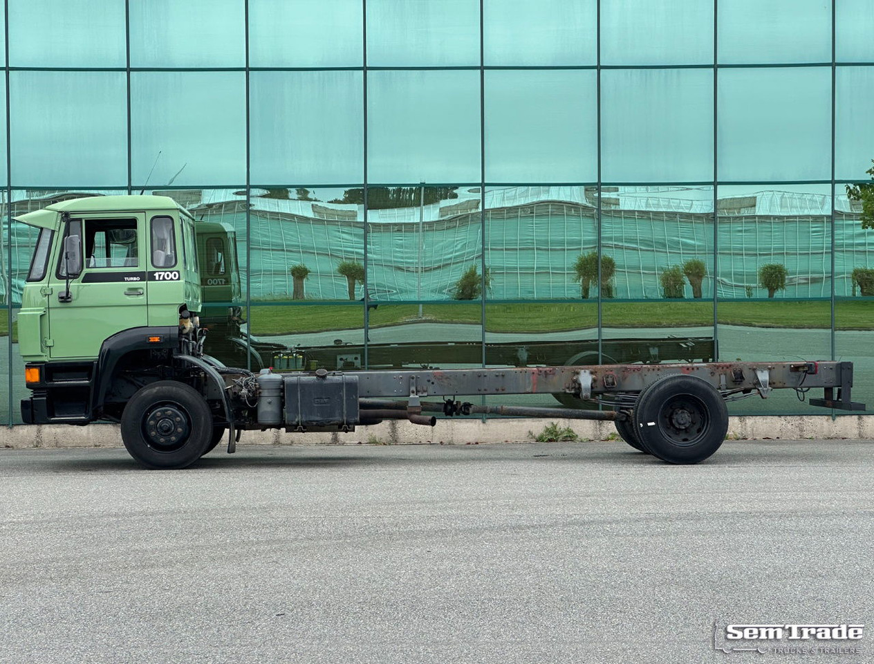 DAF 1700 Chassis 469.000 KM Cabine IN Super Conditie - Грузовик-шасси: фото 2 DAF 1700 Chassis 469.000 KM Cabine IN Super Conditie - Грузовик-шасси: фото 2