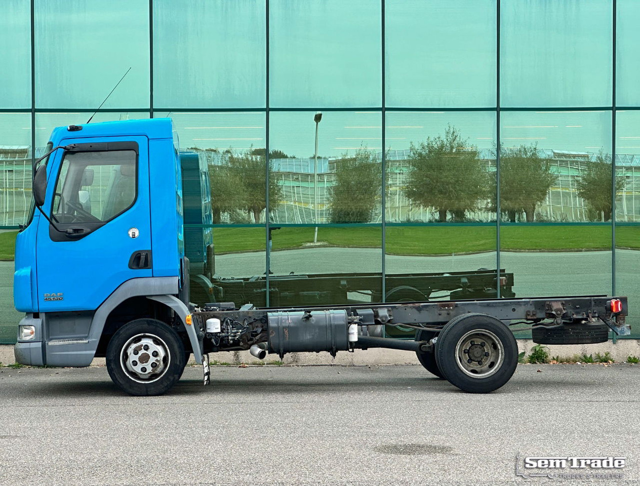DAF LF 45.130 Euro 3 Manual Gearbox Holland-Truck - Грузовик-шасси: фото 2 DAF LF 45.130 Euro 3 Manual Gearbox Holland-Truck - Грузовик-шасси: фото 2