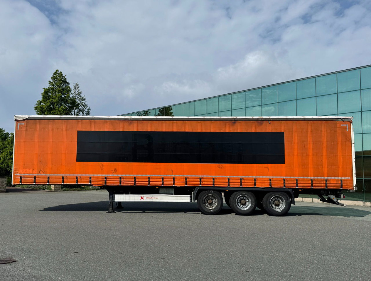 KAESSBOHRER Maxima Drum Brakes Sliding Roof NO Rust Galvanised Chassis TOP Condi - Тентованный полуприцеп: фото 2 KAESSBOHRER Maxima Drum Brakes Sliding Roof NO Rust Galvanised Chassis TOP Condi - Тентованный полуприцеп: фото 2