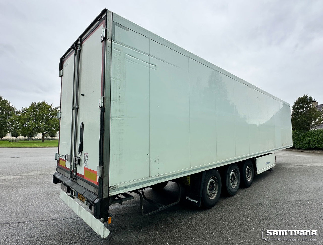 Krone TKS Thermo King SLXe Spectrum BI-Temp Lift Axle Holland-Trailer - Полуприцеп-рефрижератор: фото 5 Krone TKS Thermo King SLXe Spectrum BI-Temp Lift Axle Holland-Trailer - Полуприцеп-рефрижератор: фото 5