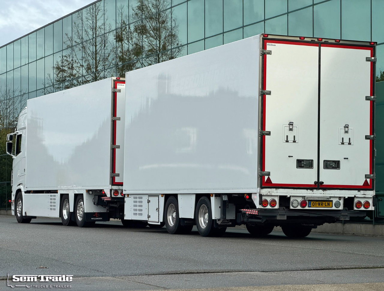 Scania S660 V8 Retarder Full Options 50CC VAN Beurden Boxes 2x Lift Super Condition - Рефрижератор: фото 3 Scania S660 V8 Retarder Full Options 50CC VAN Beurden Boxes 2x Lift Super Condition - Рефрижератор: фото 3