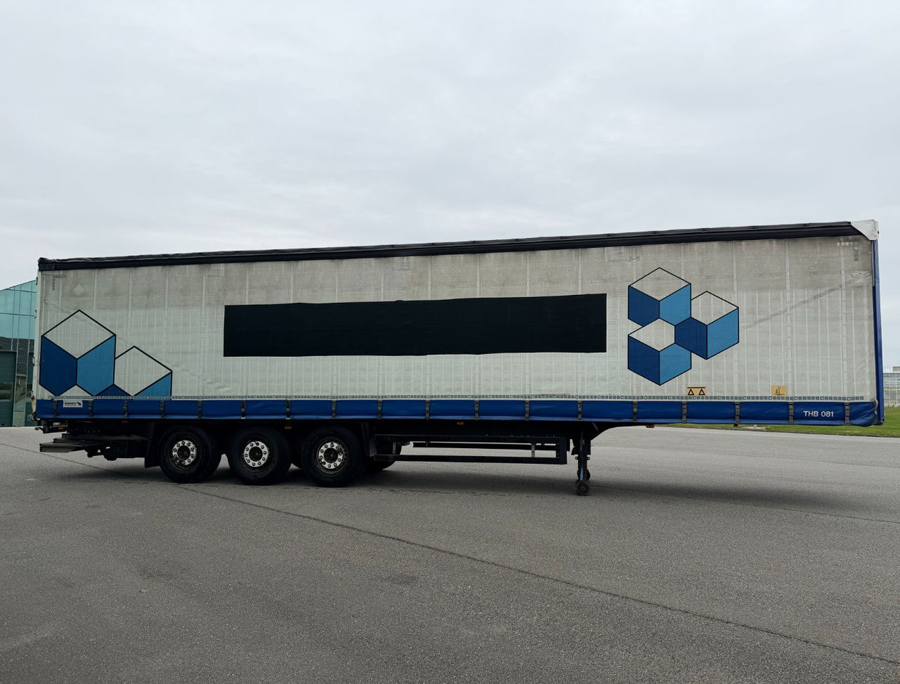 Schmitz Cargobull SCBS3T Disc Brakes Galvanised Chassis 2.000 KG Lift NL Trailer - Тентованный полуприцеп: фото 5 Schmitz Cargobull SCBS3T Disc Brakes Galvanised Chassis 2.000 KG Lift NL Trailer - Тентованный полуприцеп: фото 5