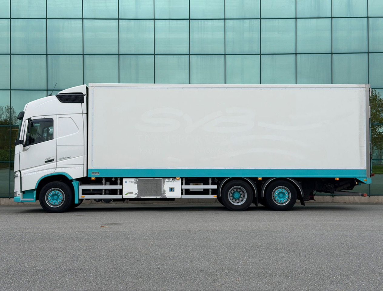 Volvo FH 420 6X2 Globetrotter Heiwo BOX 875 x 250 x 272 CM IN Thermo King T-800 490.000 KM TOP Condition NL Truck - Рефрижератор: фото 2 Volvo FH 420 6X2 Globetrotter Heiwo BOX 875 x 250 x 272 CM IN Thermo King T-800 490.000 KM TOP Condition NL Truck - Рефрижератор: фото 2