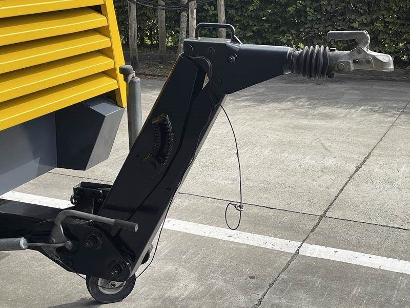 Atlas-Copco XAHS 347 CD - N - Воздушный компрессор: фото 3 Atlas-Copco XAHS 347 CD - N - Воздушный компрессор: фото 3