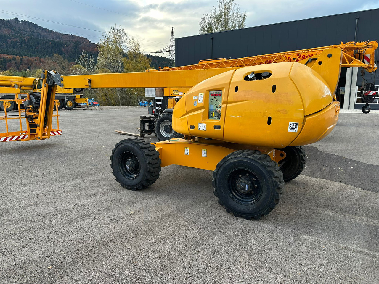 HAULOTTE H16TPX - Телескопический подъемник: фото 4 HAULOTTE H16TPX - Телескопический подъемник: фото 4