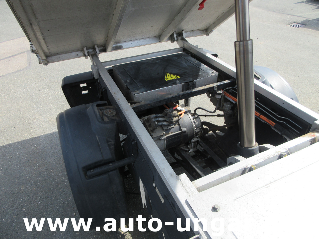 Грузовой электромобиль GOUPIL G5 E Kipper Unfall- und Getriebeschaden Elektrofahrzeug Bj 2014: фото 9 Грузовой электромобиль GOUPIL G5 E Kipper Unfall- und Getriebeschaden Elektrofahrzeug Bj 2014: фото 9