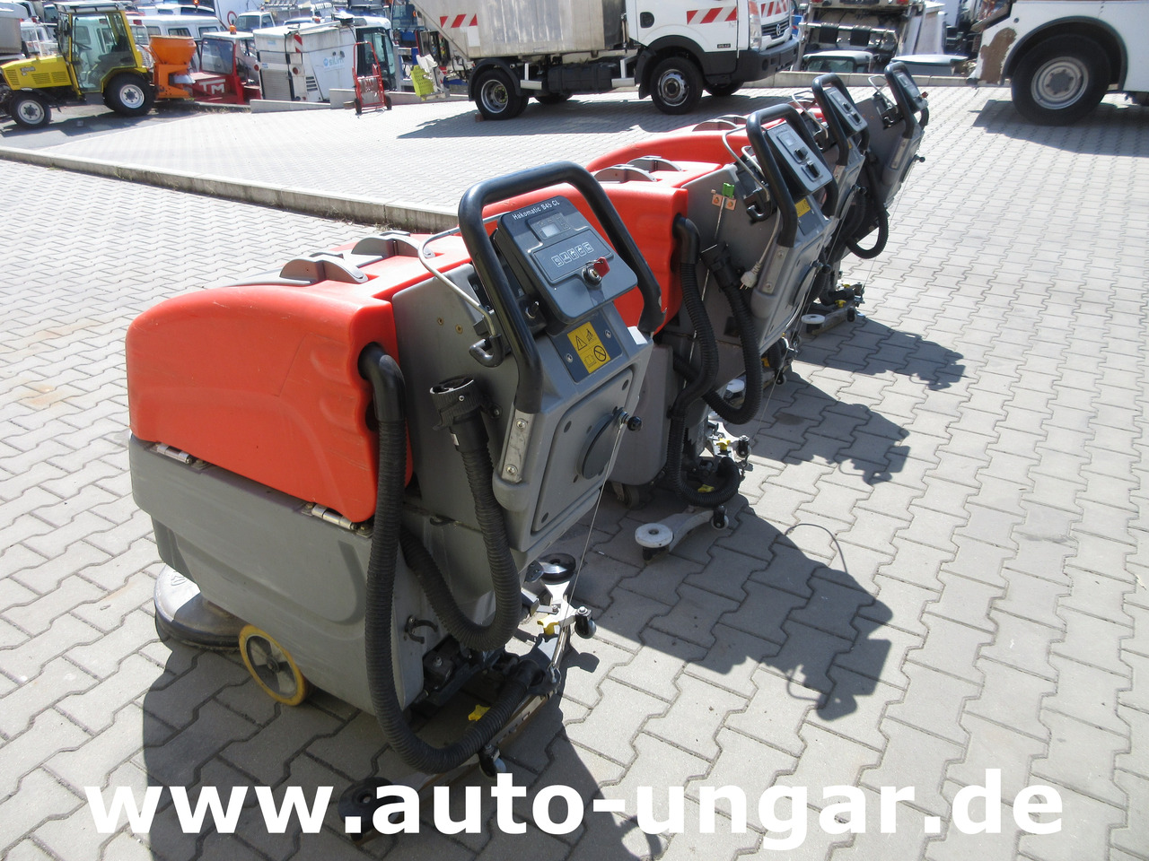 Hako B45 Scheuersaugmaschine B45CL eigener Antrieb Scrubber - Оборудование для клининга: фото 3 Hako B45 Scheuersaugmaschine B45CL eigener Antrieb Scrubber - Оборудование для клининга: фото 3