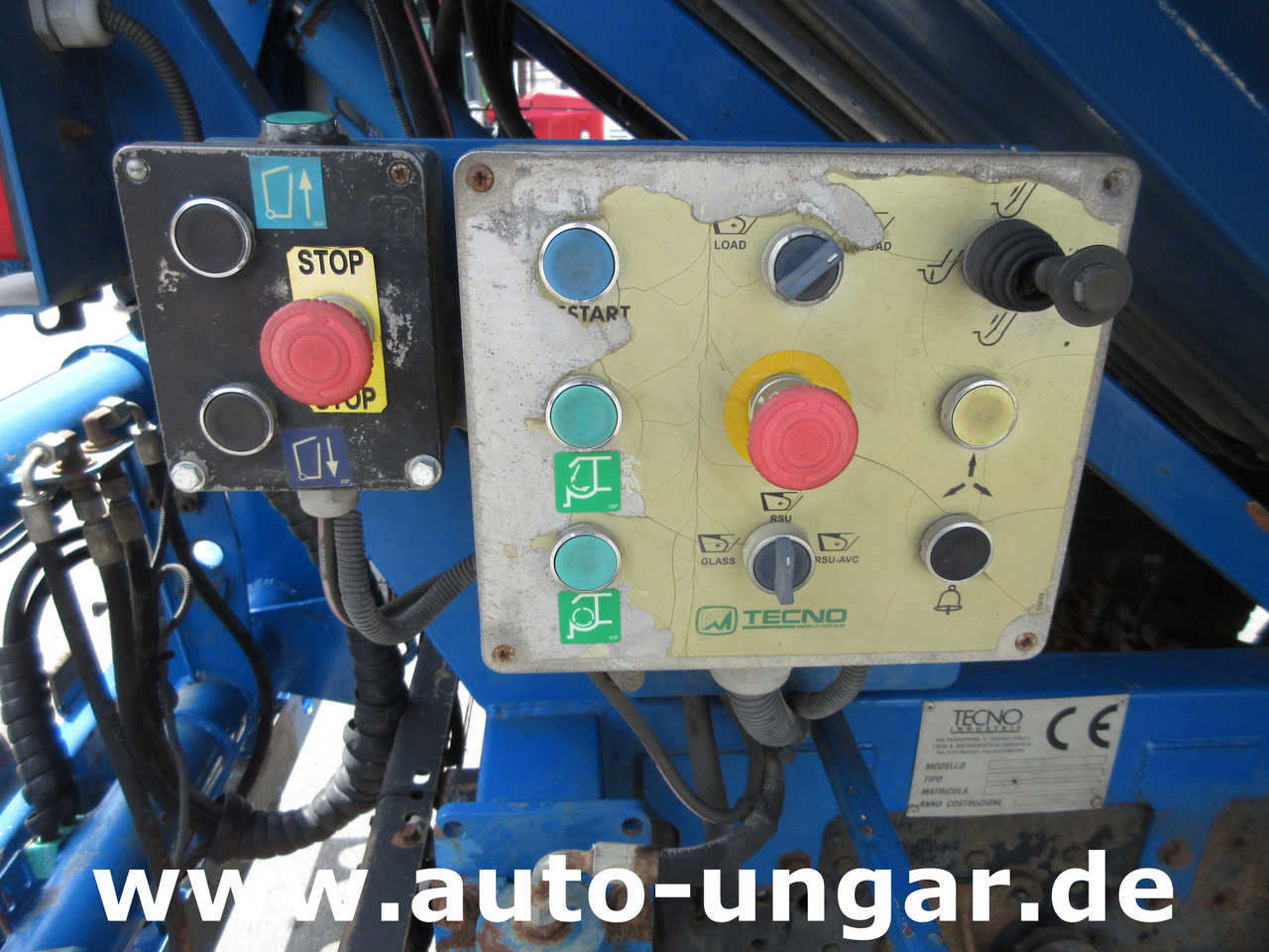 Мусоровоз ISUZU NQR Smoother Q75 Y07 Müllwagen 8m³ TECNO 7.500kg Kipper Presse Lifter: фото 8