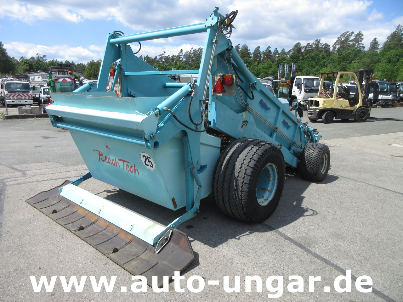 Kässbohrer BeachTech STR 2000 BeachCleaner Strandreiniger καθαριστής παραλίας - Коммунальная/ Специальная техника: фото 4 Kässbohrer BeachTech STR 2000 BeachCleaner Strandreiniger καθαριστής παραλίας - Коммунальная/ Специальная техника: фото 4