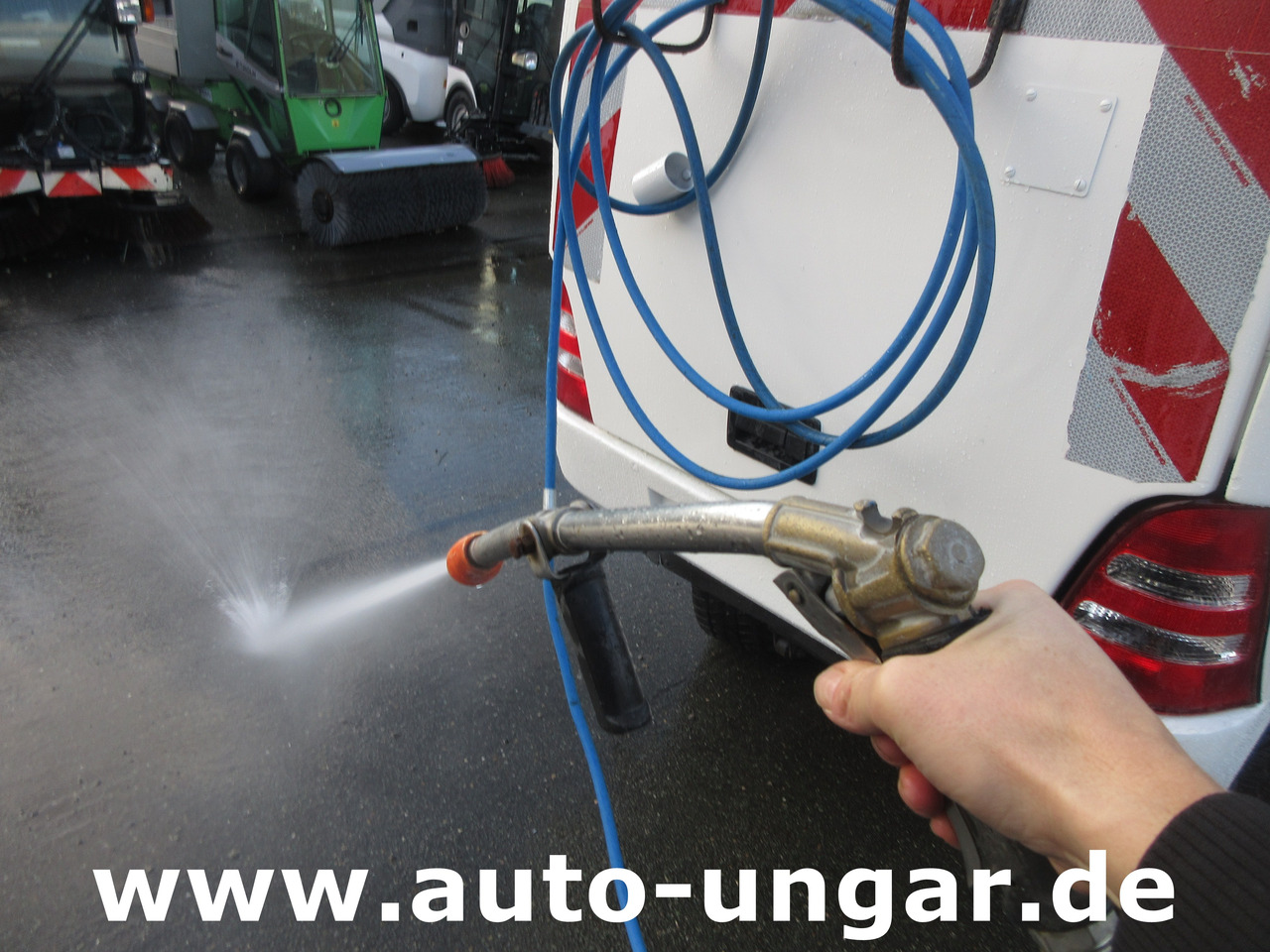 Multicar Tremo X56 CMAR LC 860 Schwemmfahrzeug Streetwasher 4x4x4 Baujahr 2014 EU5 - Коммунальная/ Специальная техника: фото 4 Multicar Tremo X56 CMAR LC 860 Schwemmfahrzeug Streetwasher 4x4x4 Baujahr 2014 EU5 - Коммунальная/ Специальная техника: фото 4