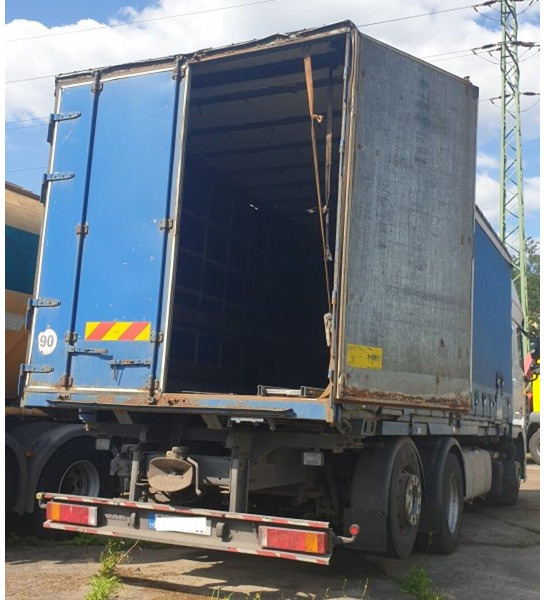 DAF 6x2 FX105.460 BDF 7.2m Kogel retarder automat - Тентованный грузовик: фото 3 DAF 6x2 FX105.460 BDF 7.2m Kogel retarder automat - Тентованный грузовик: фото 3