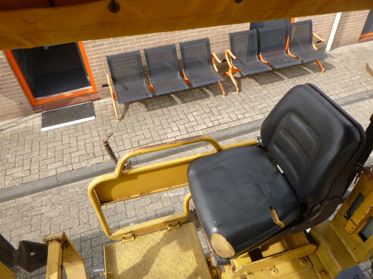 Асфальтоукладчик CATERPILLAR BB730: фото 31