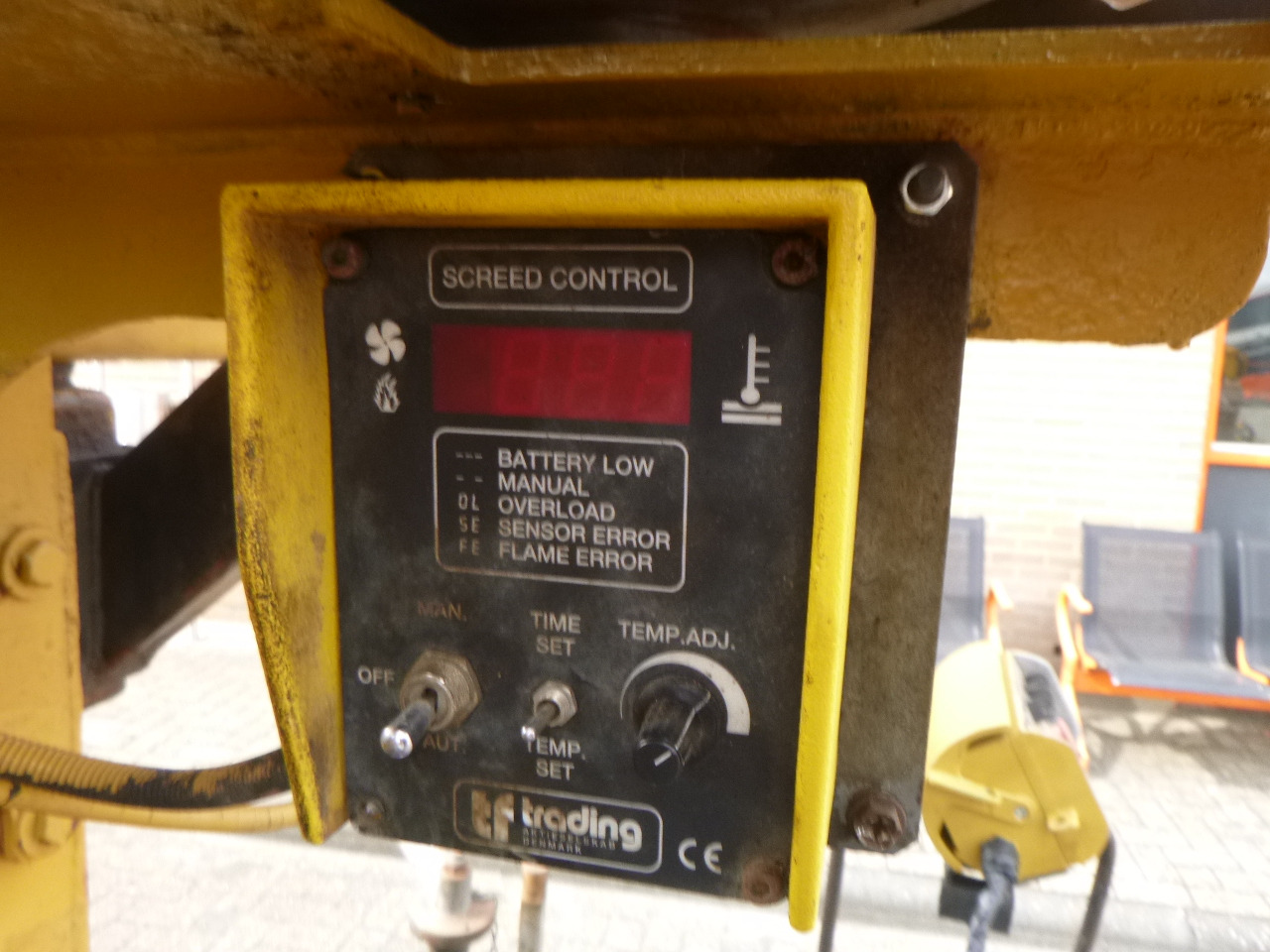 Асфальтоукладчик CATERPILLAR BB730: фото 15